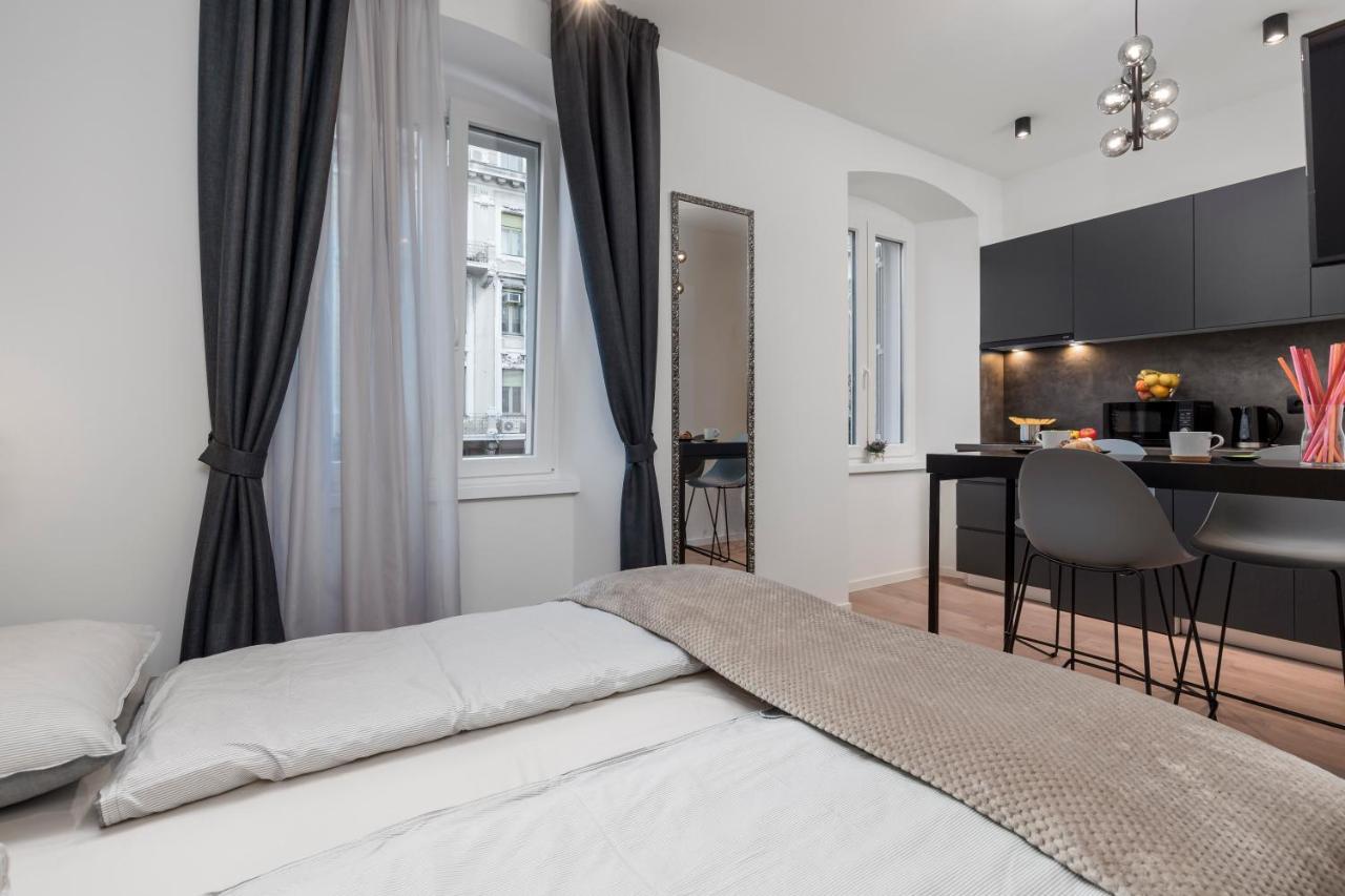 Deluxe Apartments "In The Center" Rijeka Bagian luar foto