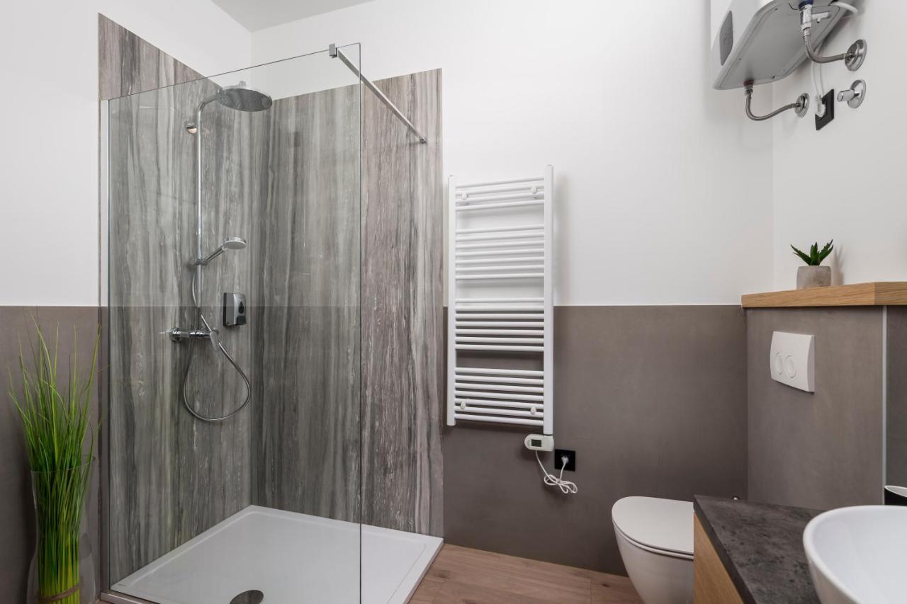 Deluxe Apartments "In The Center" Rijeka Bagian luar foto